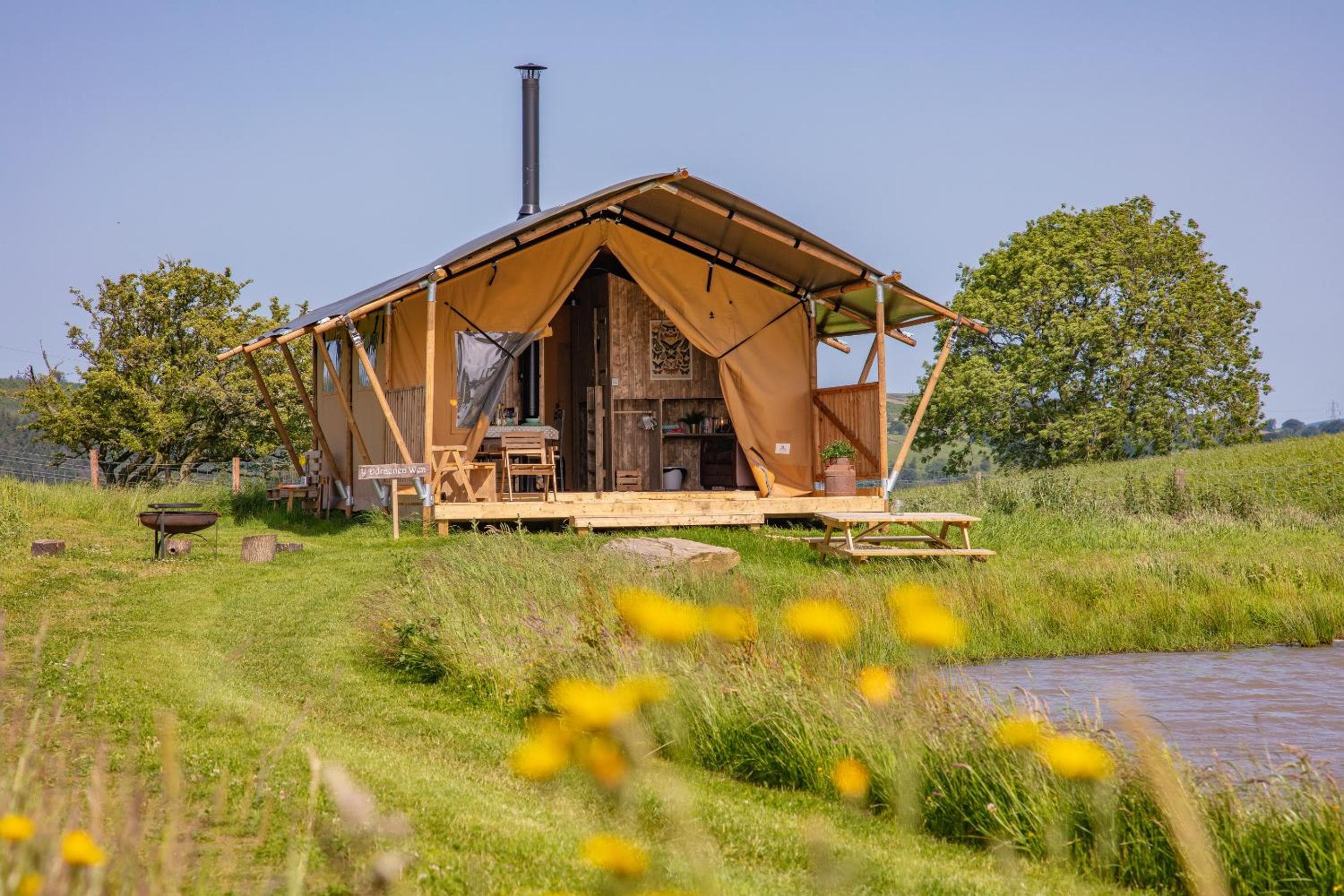Under the Oak Glamping