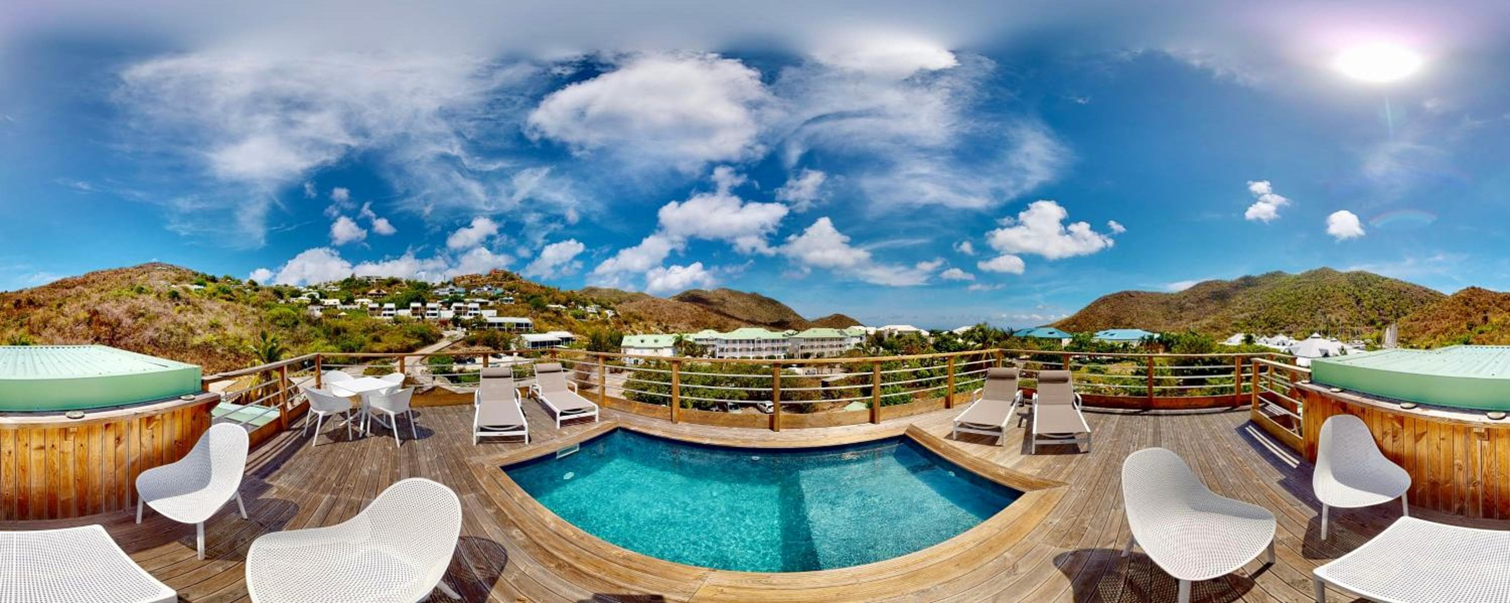 LES LAURIERS - PISCINE SUR LE TOIT - ANSE MARCEL