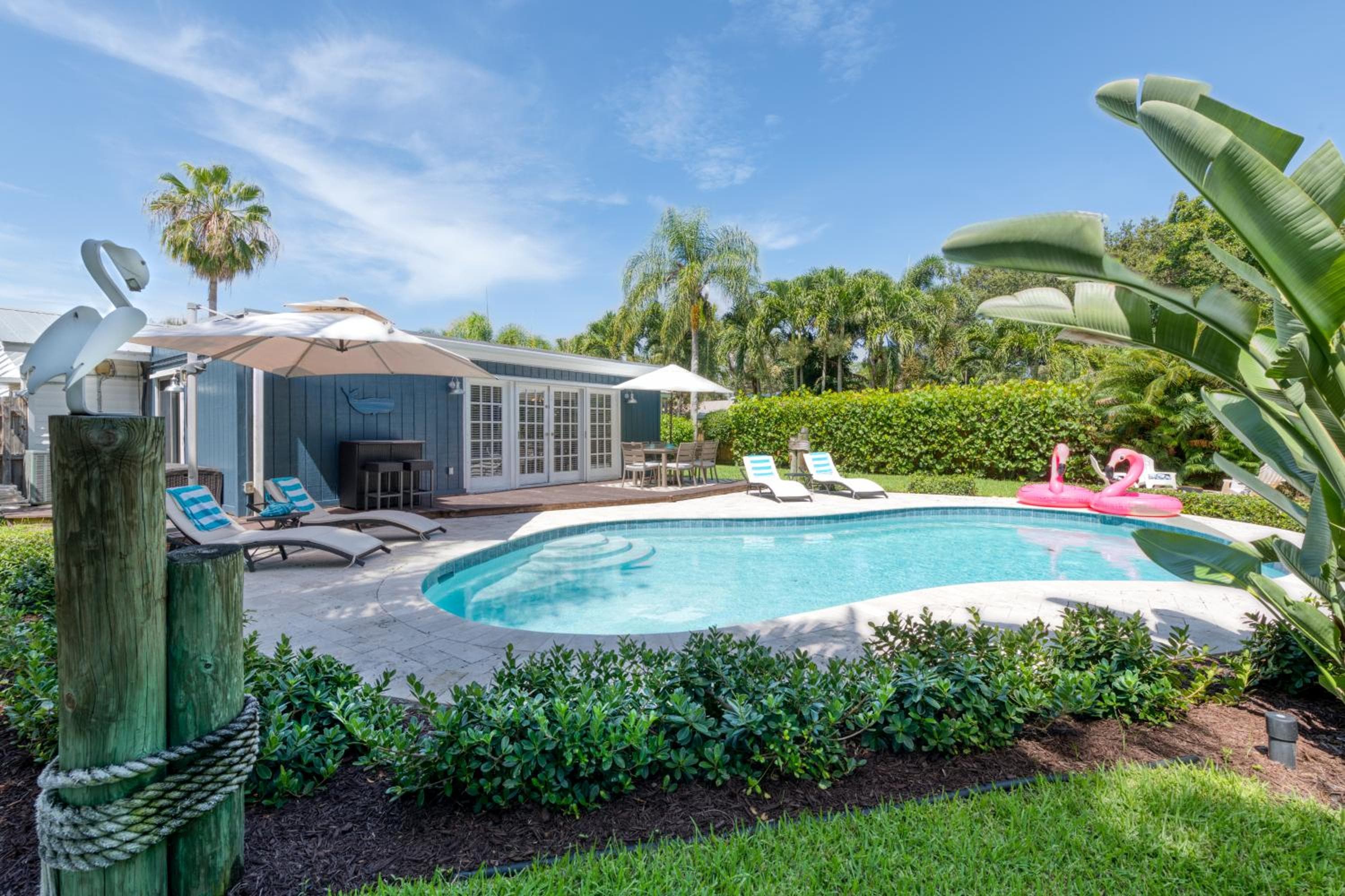 The Pelican Villa Large Pool Firepit!