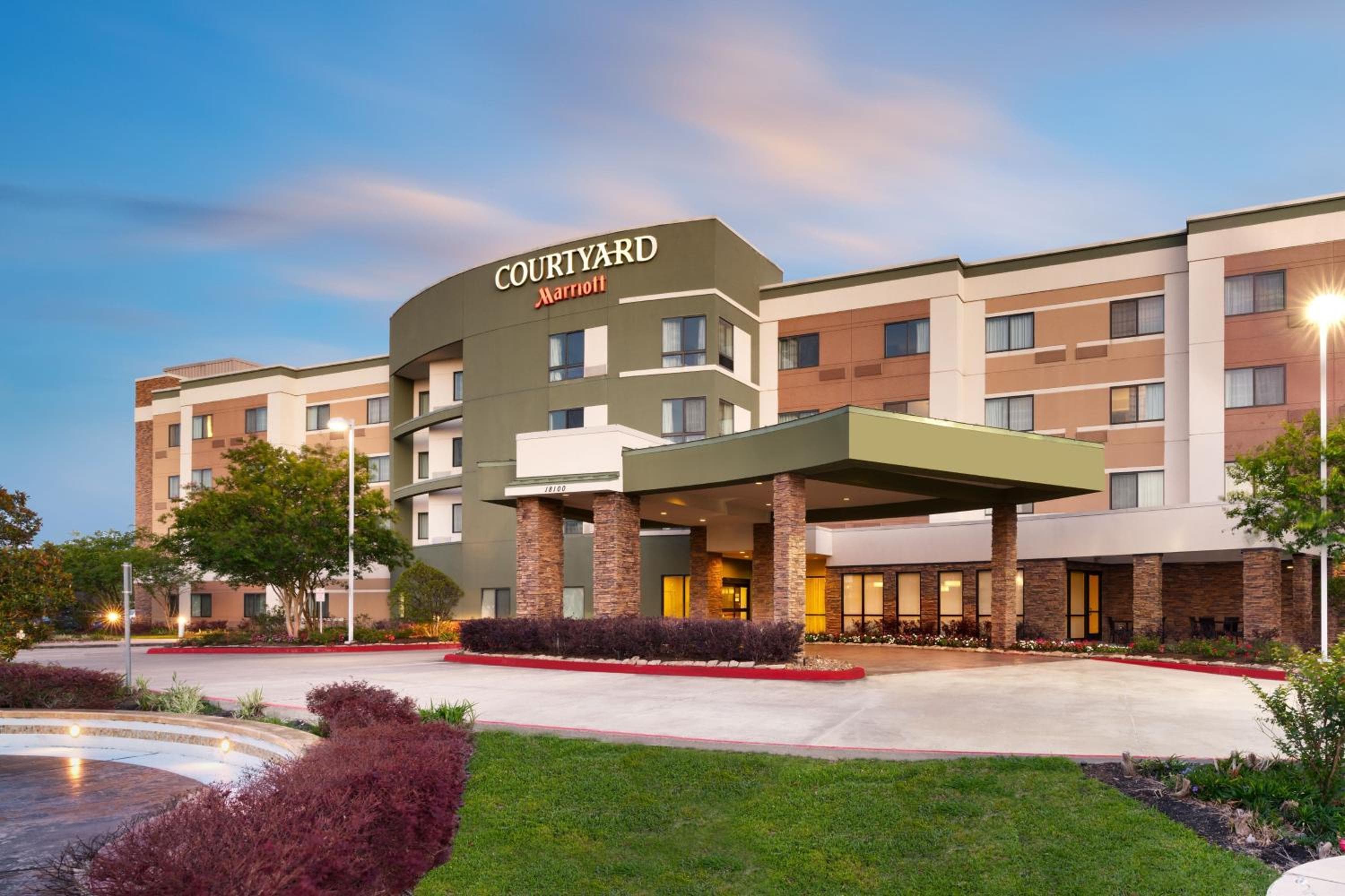 Courtyard by Marriott Houston NASA Clear Lake