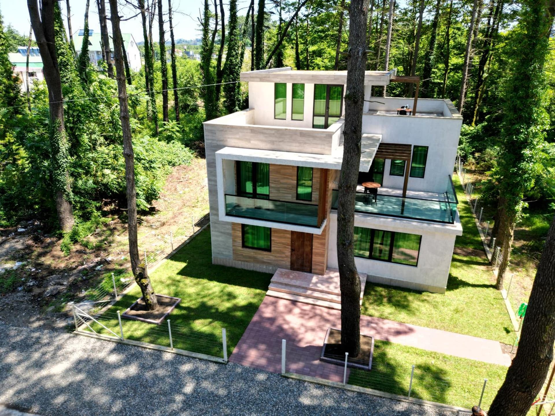 Pine Aparthotel