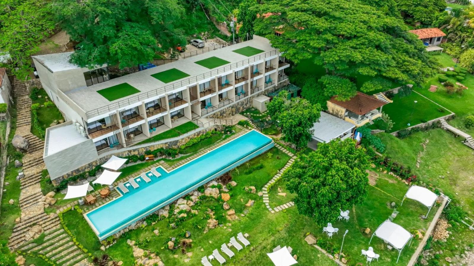 Cardedeu Hotel Lago de Coatepeque