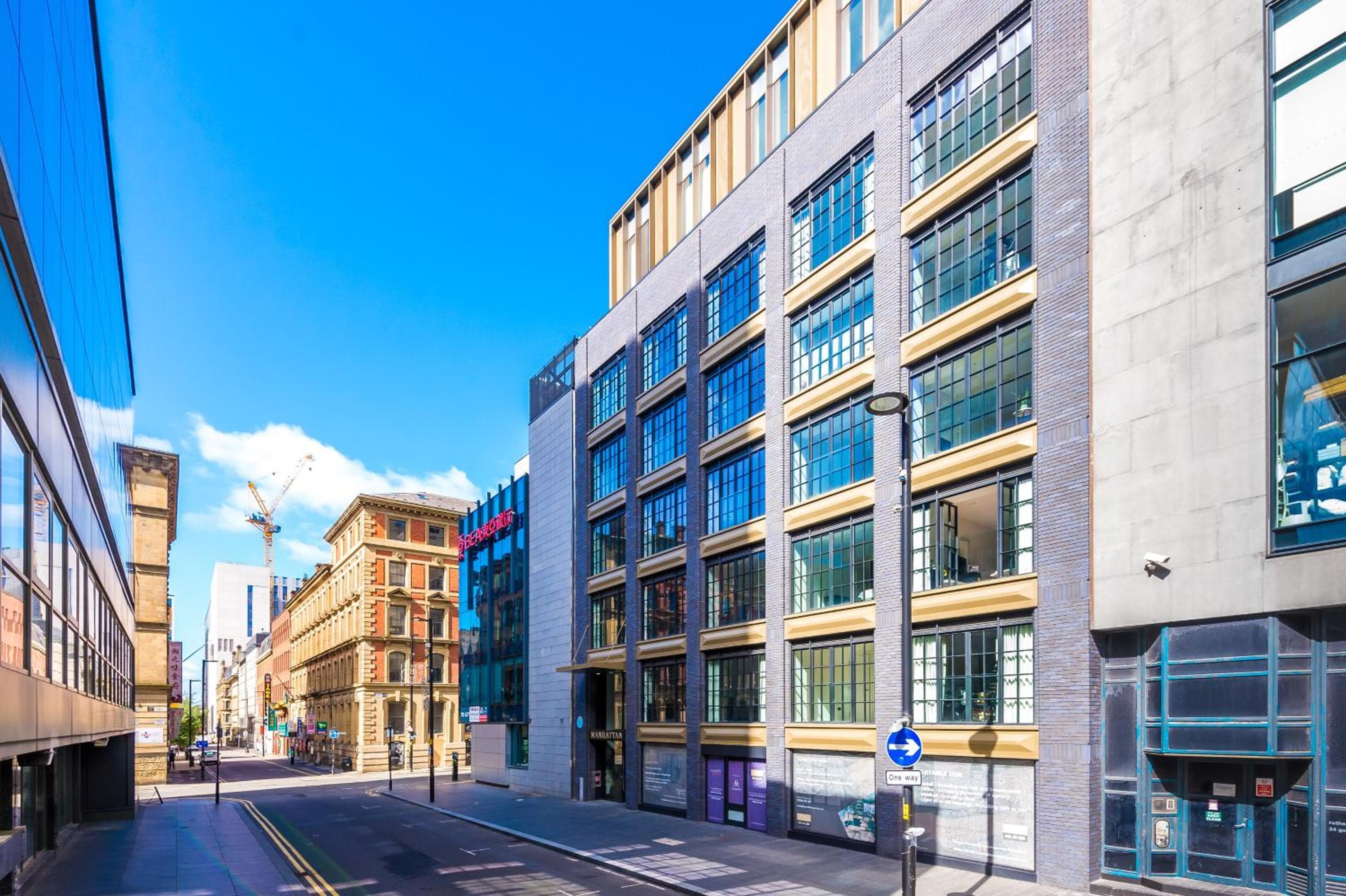 Hilltop Serviced Apartments - Piccadilly