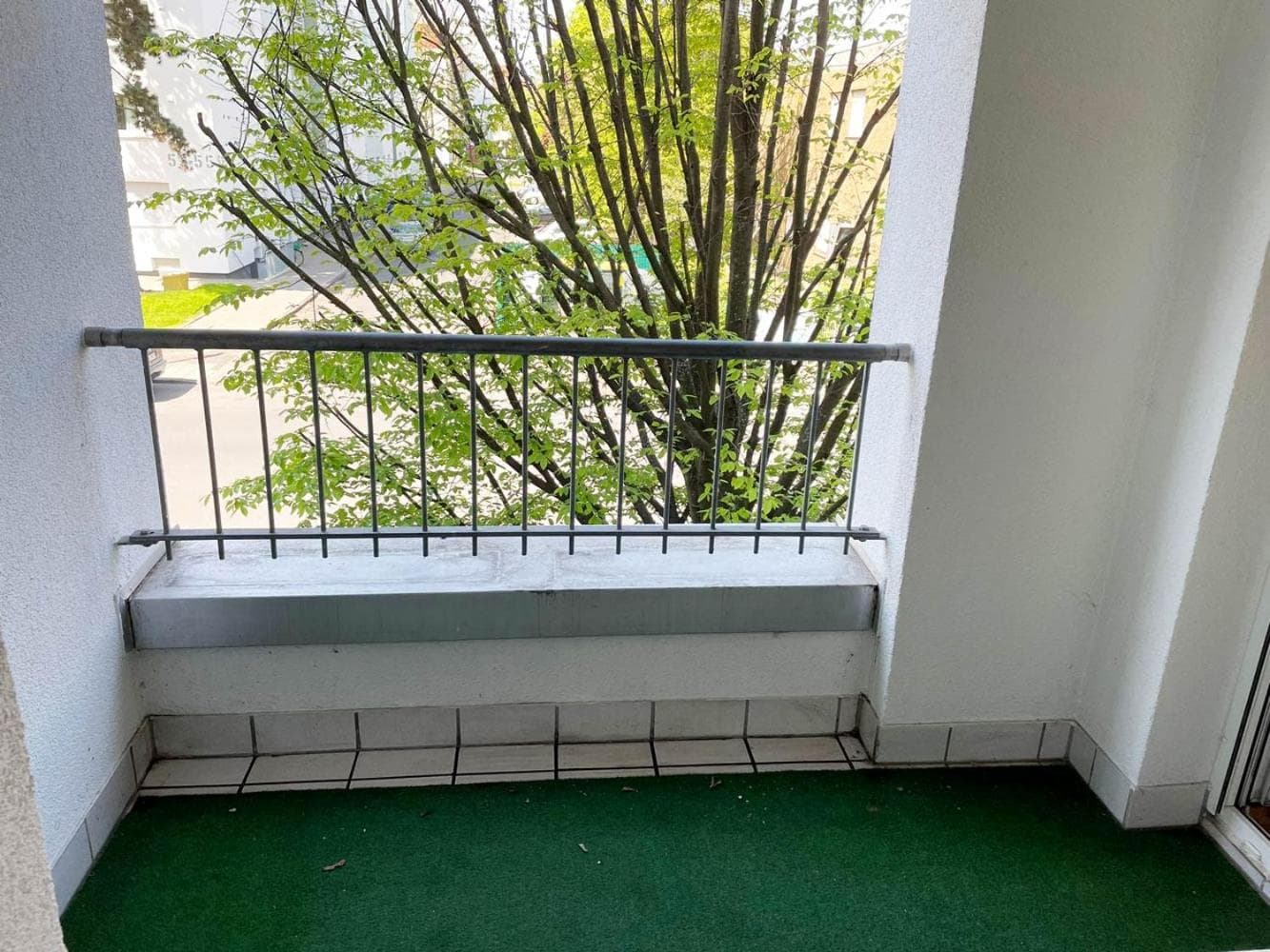 Cozy Apartment in Offenbach with balcony