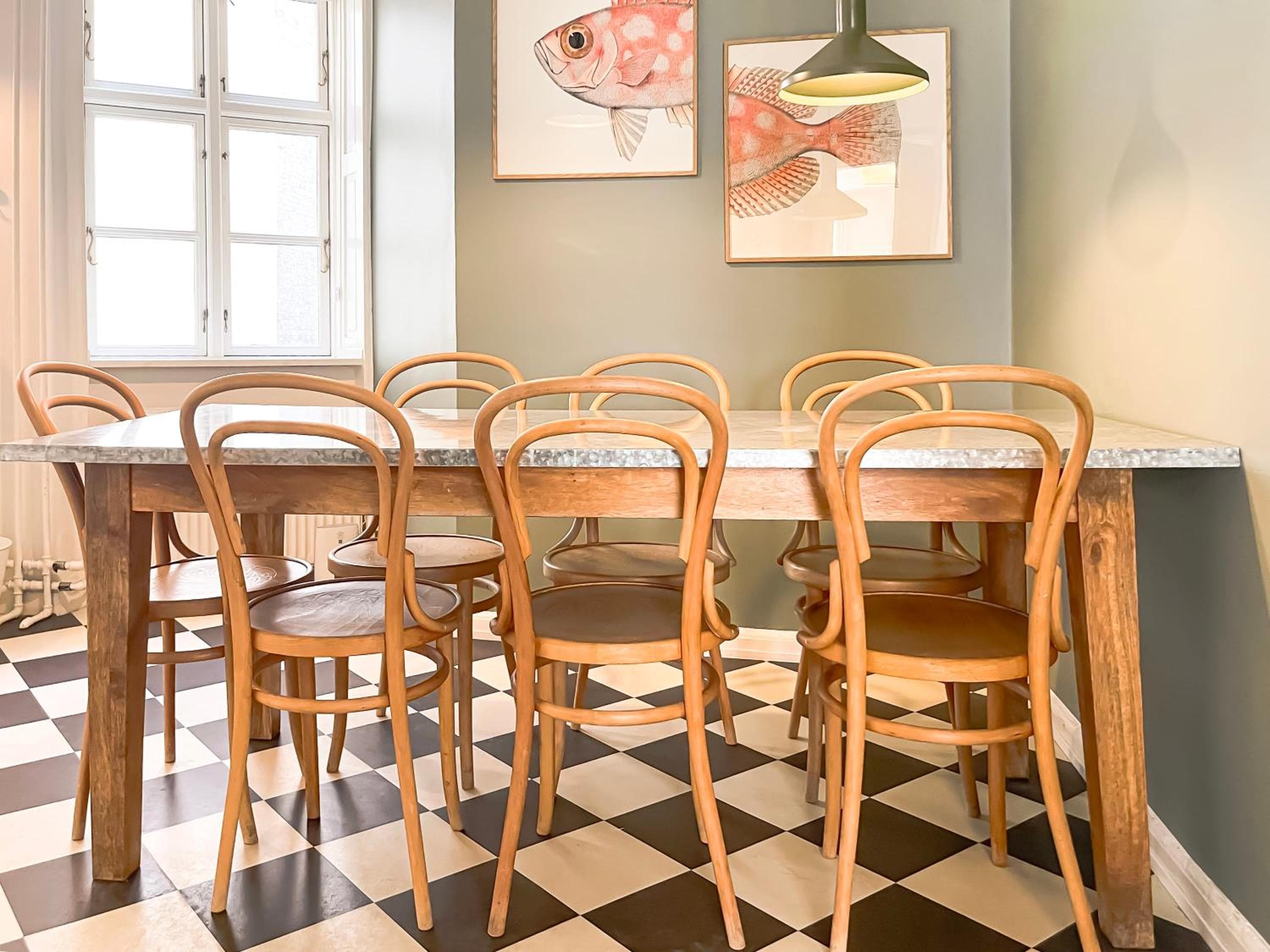 Large Flat with 4 Bedrooms in Copenhagen
