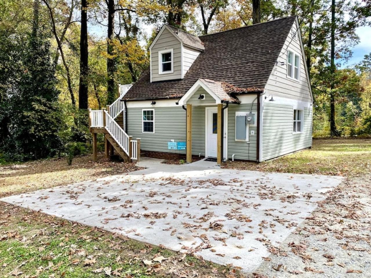 Quietude Place, Stylish 2 Bedroom House with Full Kitchen
