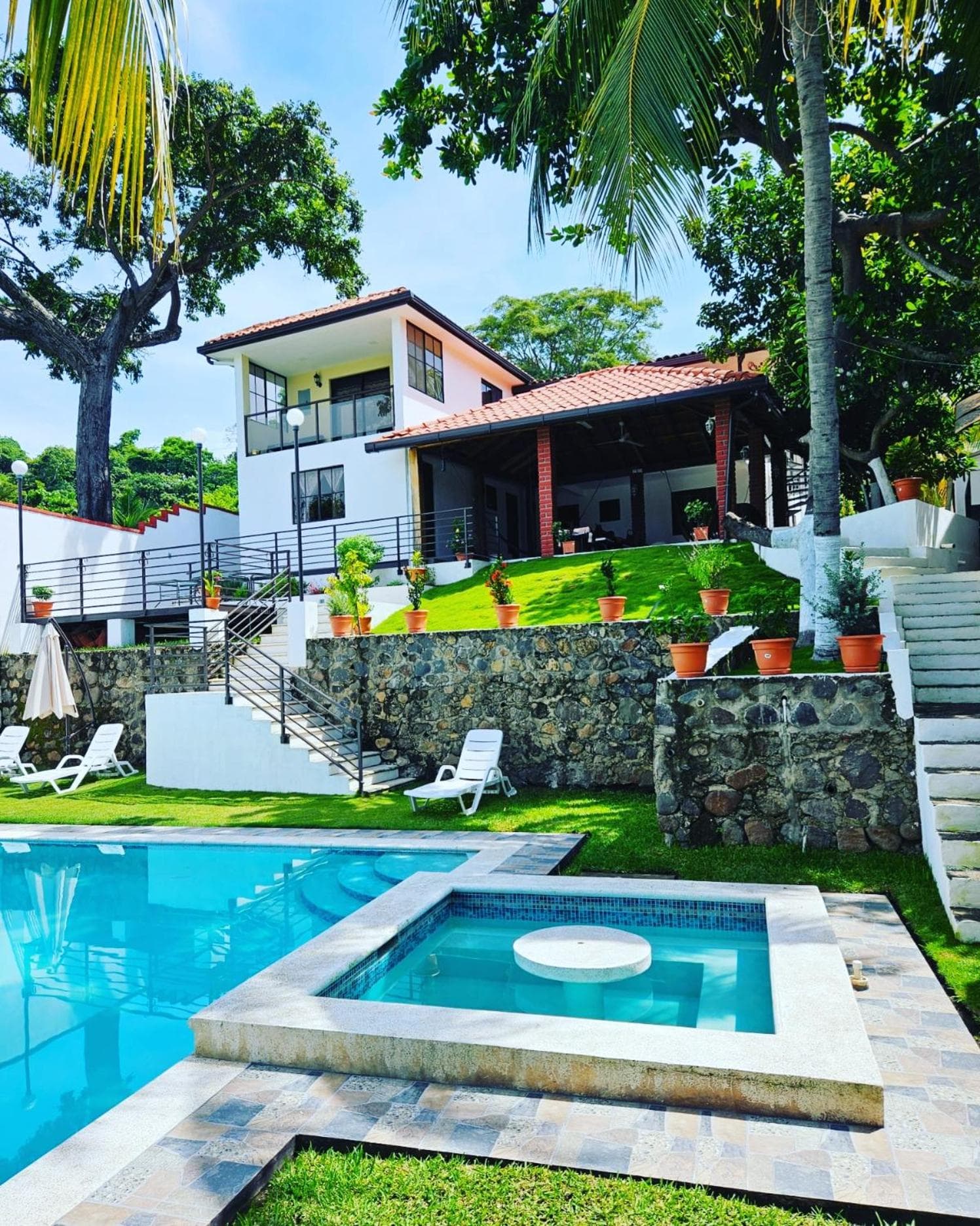 Habitaciones Casa Cuscatlan