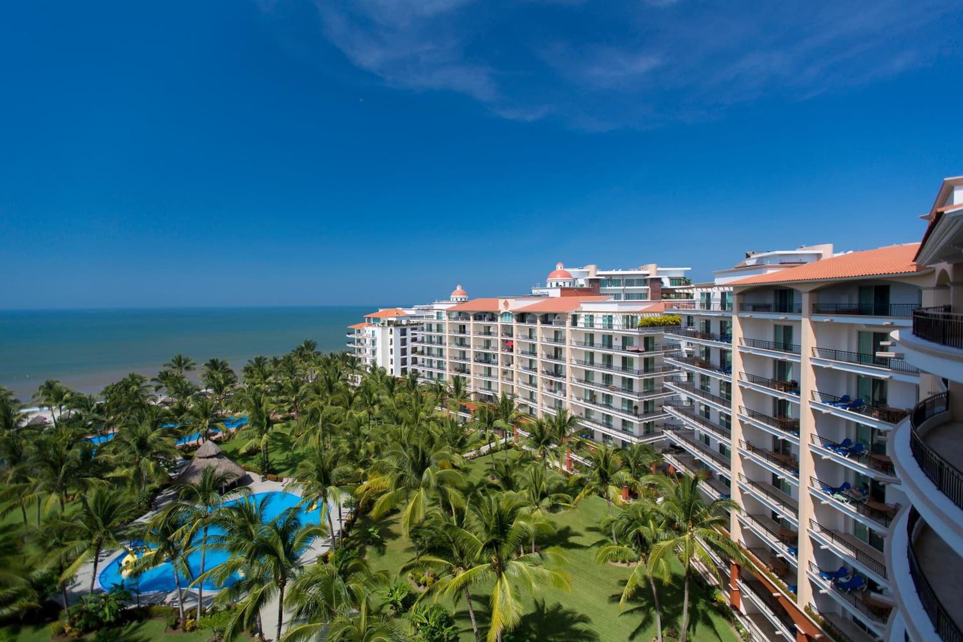 Condominios Playa Royale