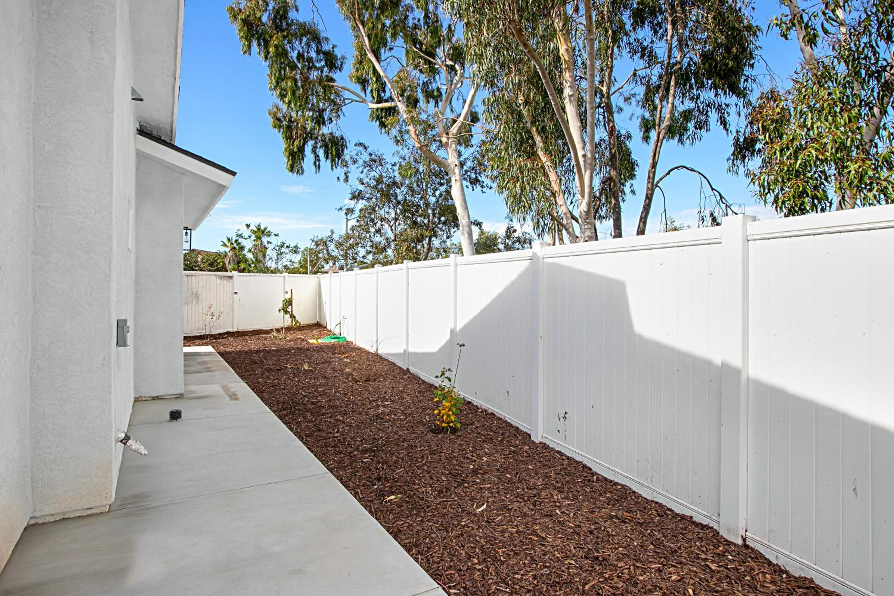 Family Friendly Newly Built 3-bedroom Guest House!
