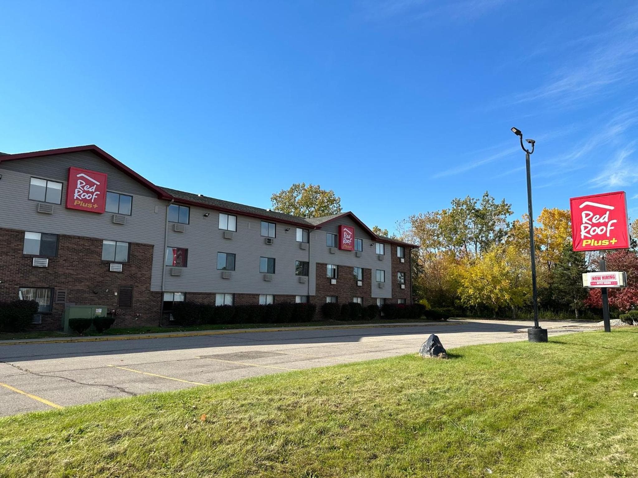 Red Roof Inn PLUS Belleville