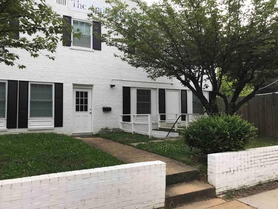 PENTAGON CITY SUPRLOCATION,5ppl,PRIVATE,METRO,PARK