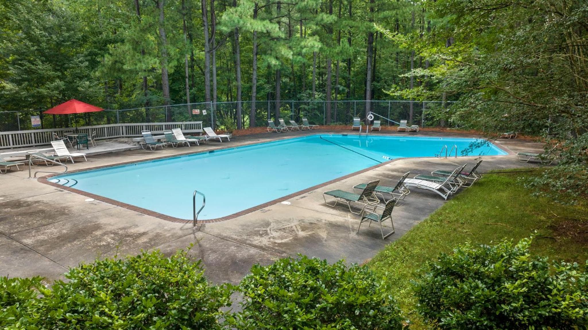 The Cloverleaf - Near Downtown Cary & RDU