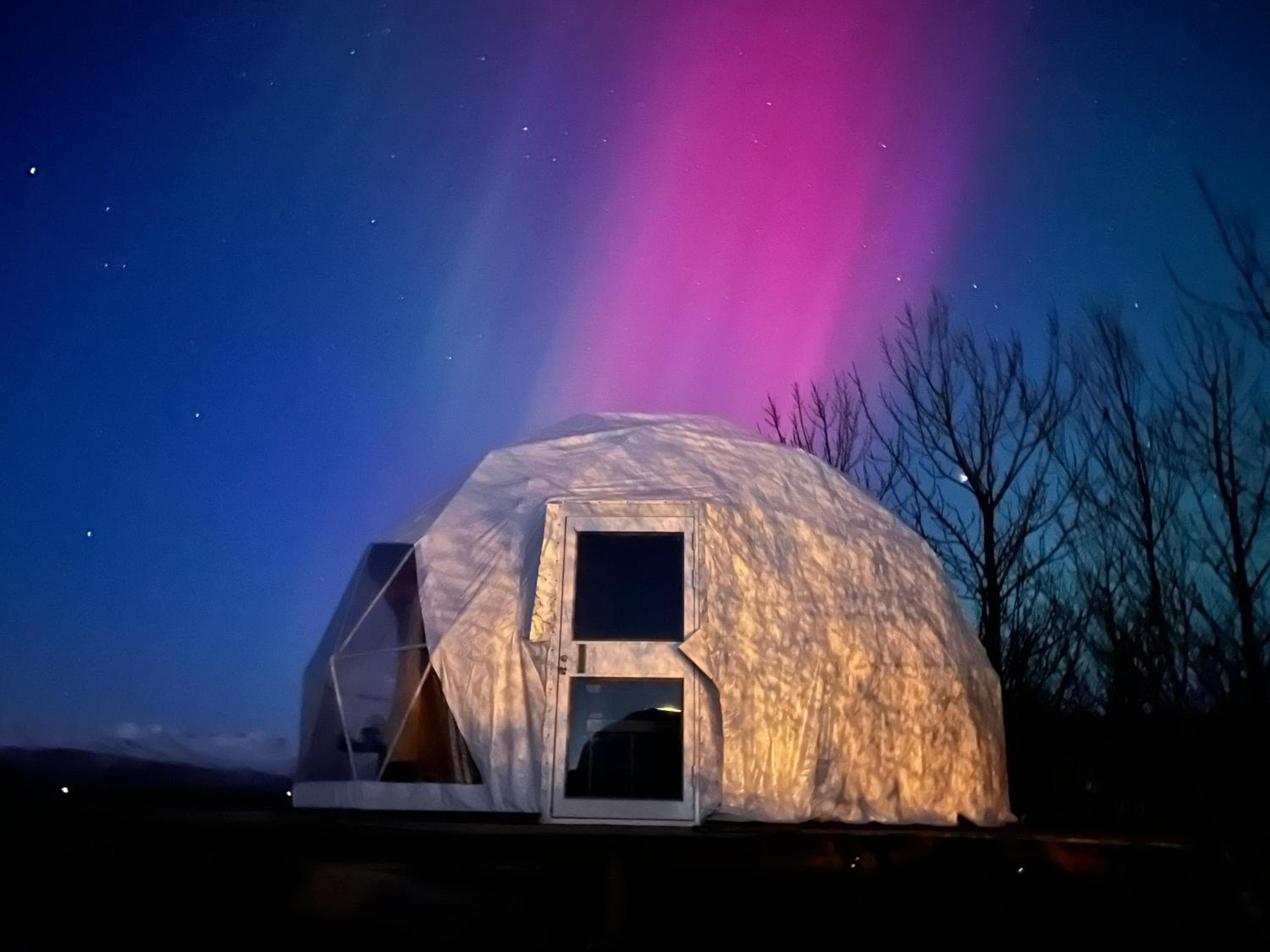 Eyja Mork - Aurora Dome with Private Bathroom and other facilities