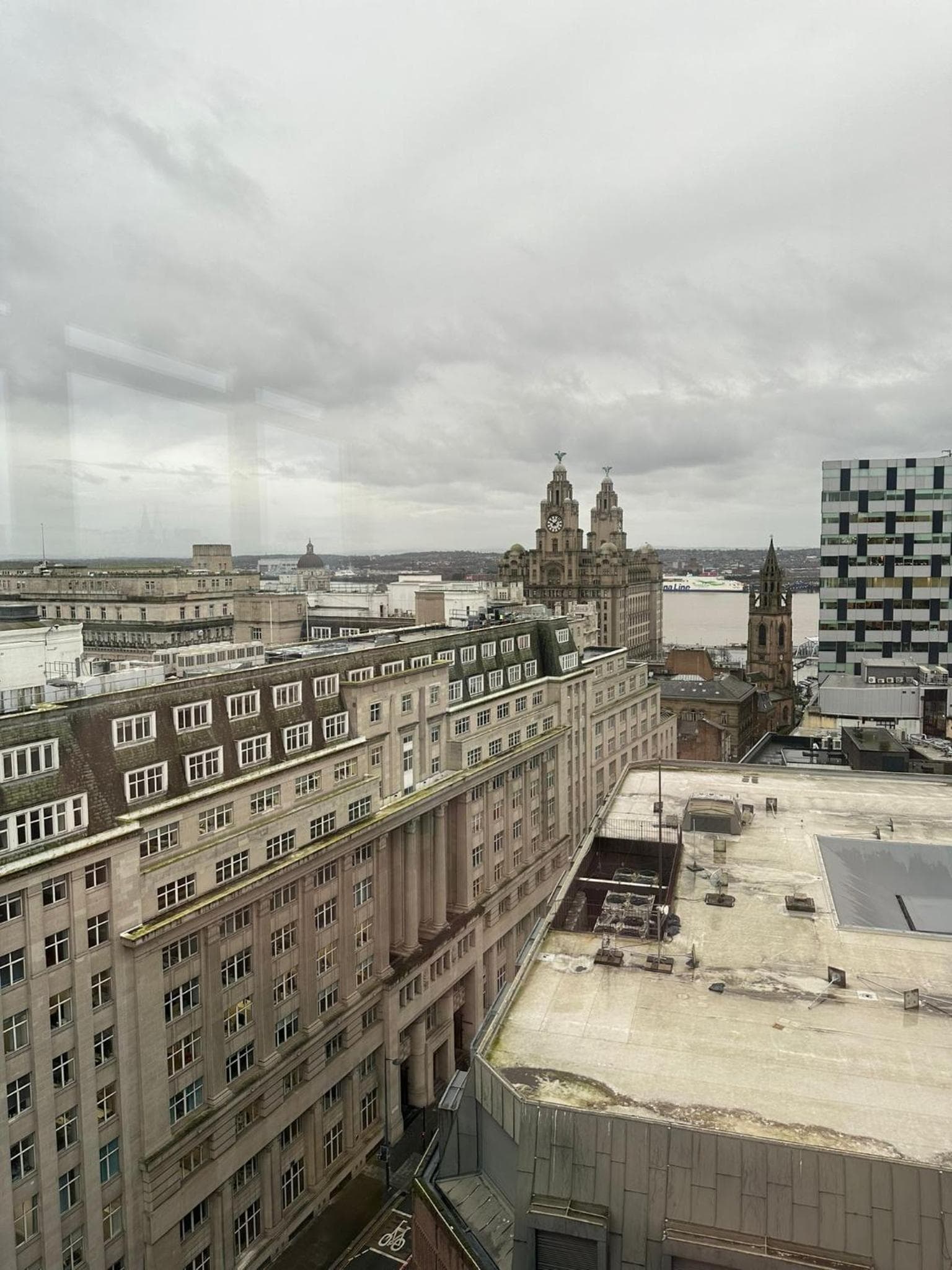 Stunning City View Apartment by Central Stay