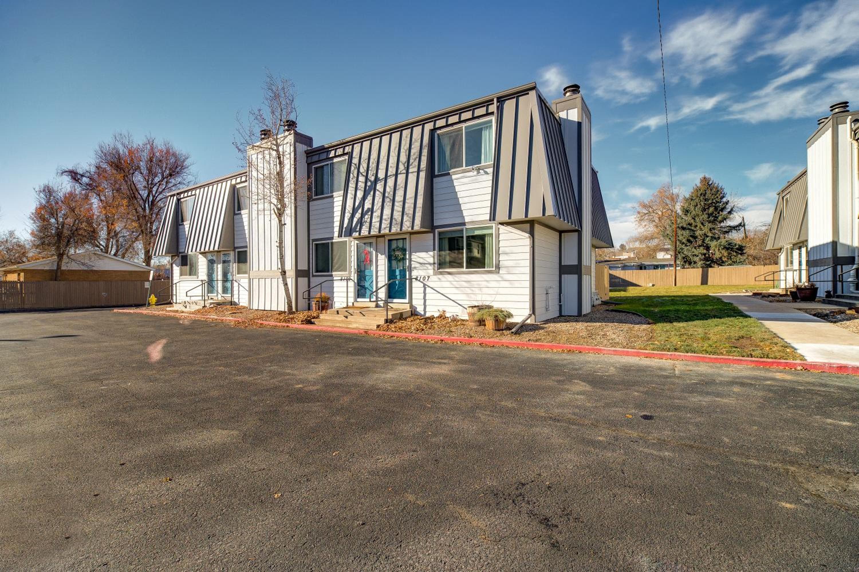 Family Townhouse in Arvada 3Bed-1.5Bath-5People