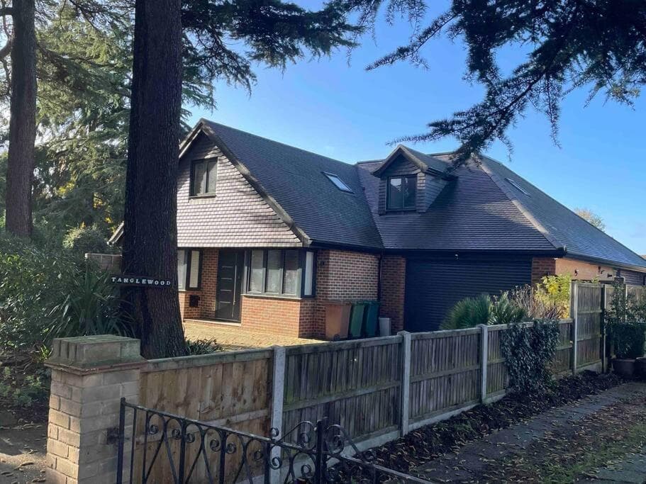 Self contained studio with own entrance & parking