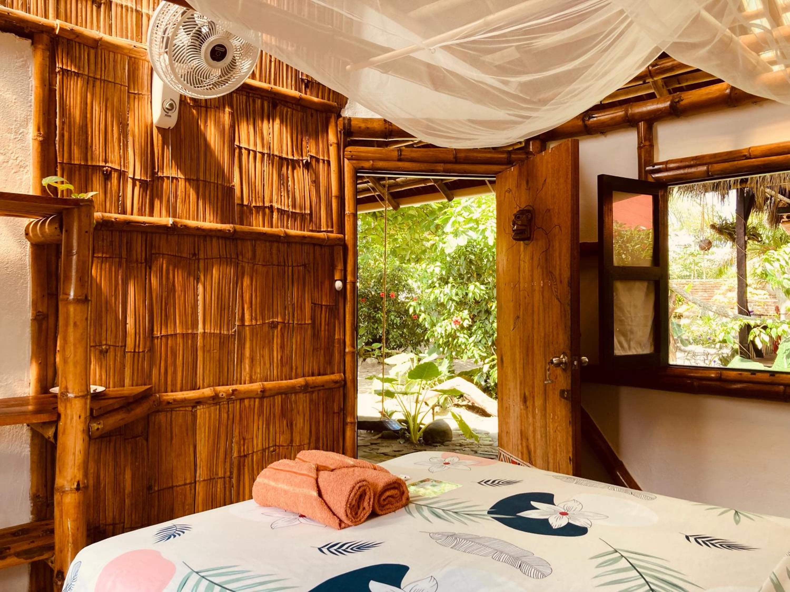 La Caleta Rooms
