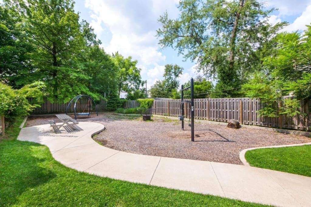 Modern 3BR home next to park, office space, & more