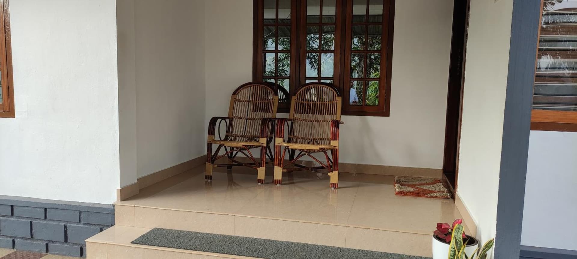 Koonamparayil Home Stay Munnar Anaviratty-Family Only