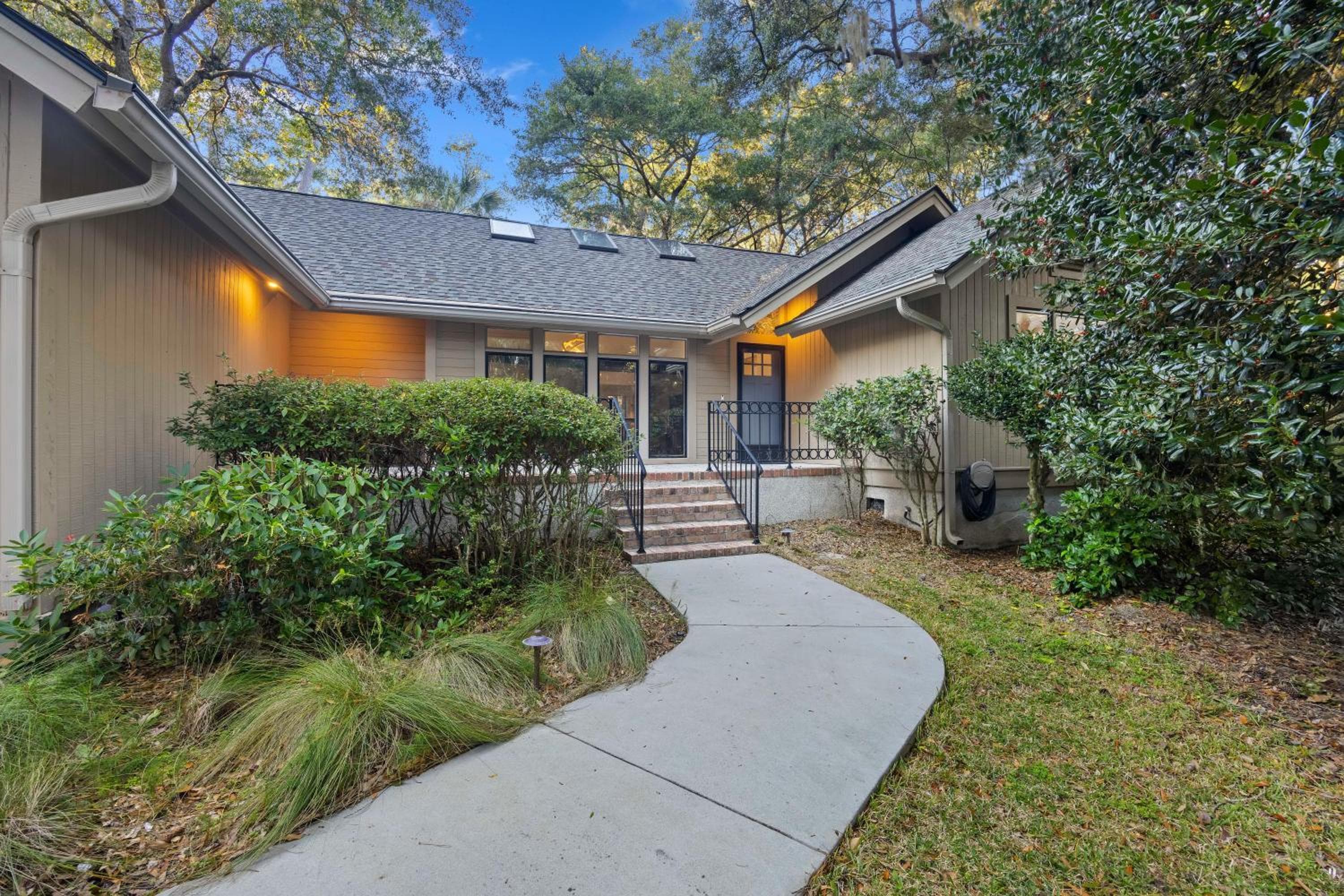 SI2995: 2995 Seabrook Island Rd.