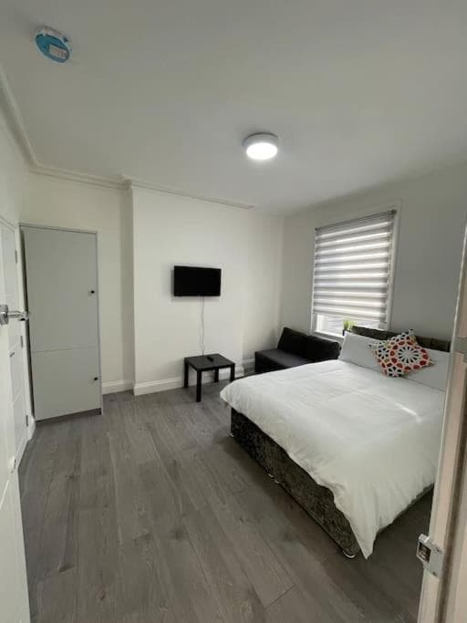 Luna - Deluxe London Studio Flat