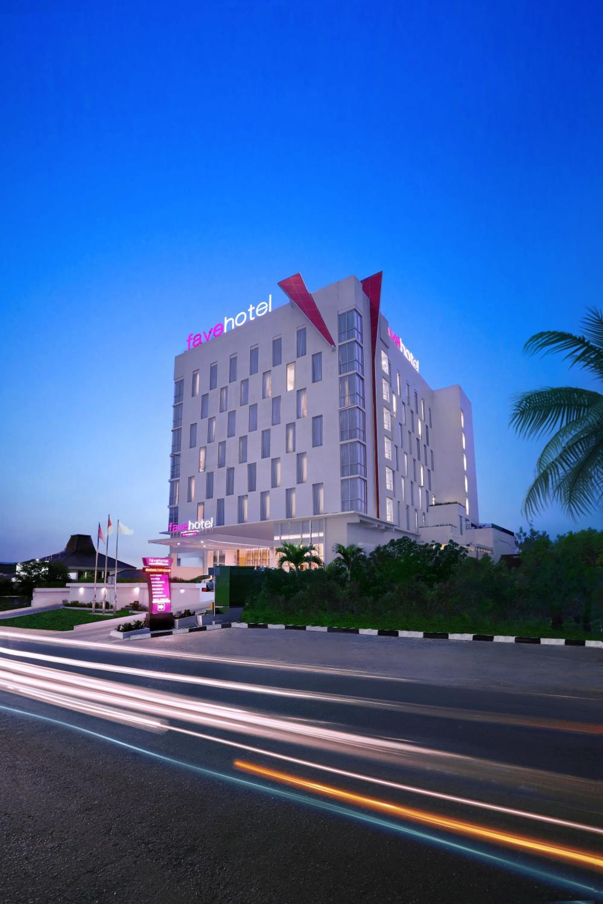 Fave Plus Hotel Palembang
