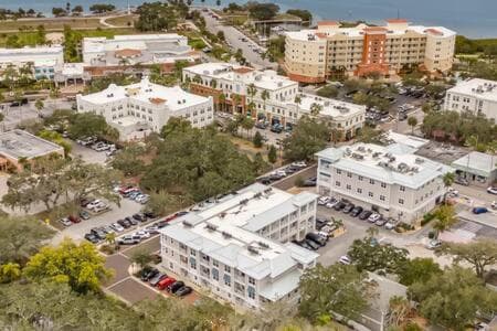 NEW! Canopy Cove, Luxury Downtown Apartment Near Main St