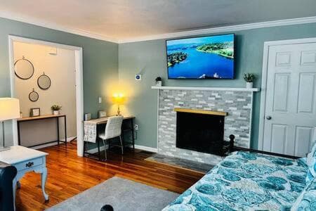 Amherst Country OASIS Perfect Location UMass