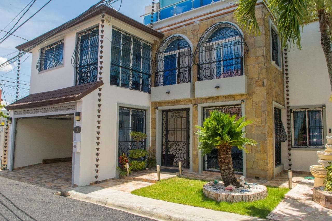 santiago luxury house