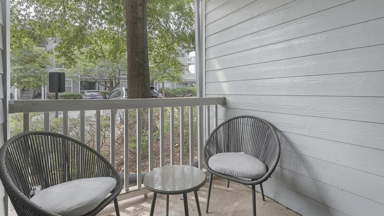 Landing Modern Apartment with Amazing Amenities (ID5170X6)