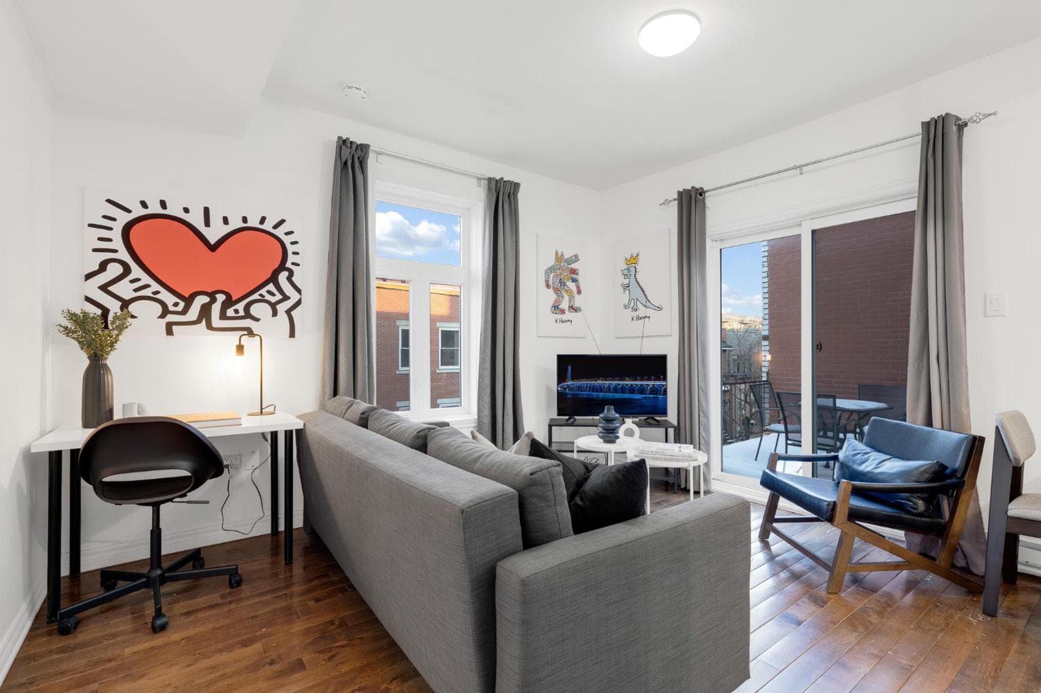 LiV MTL MTL Plateau Urban Suites Near Downtown Montreal