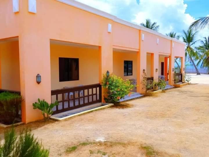 CRISOLS BEACH RESORT - MALAPASCUA ISLAND