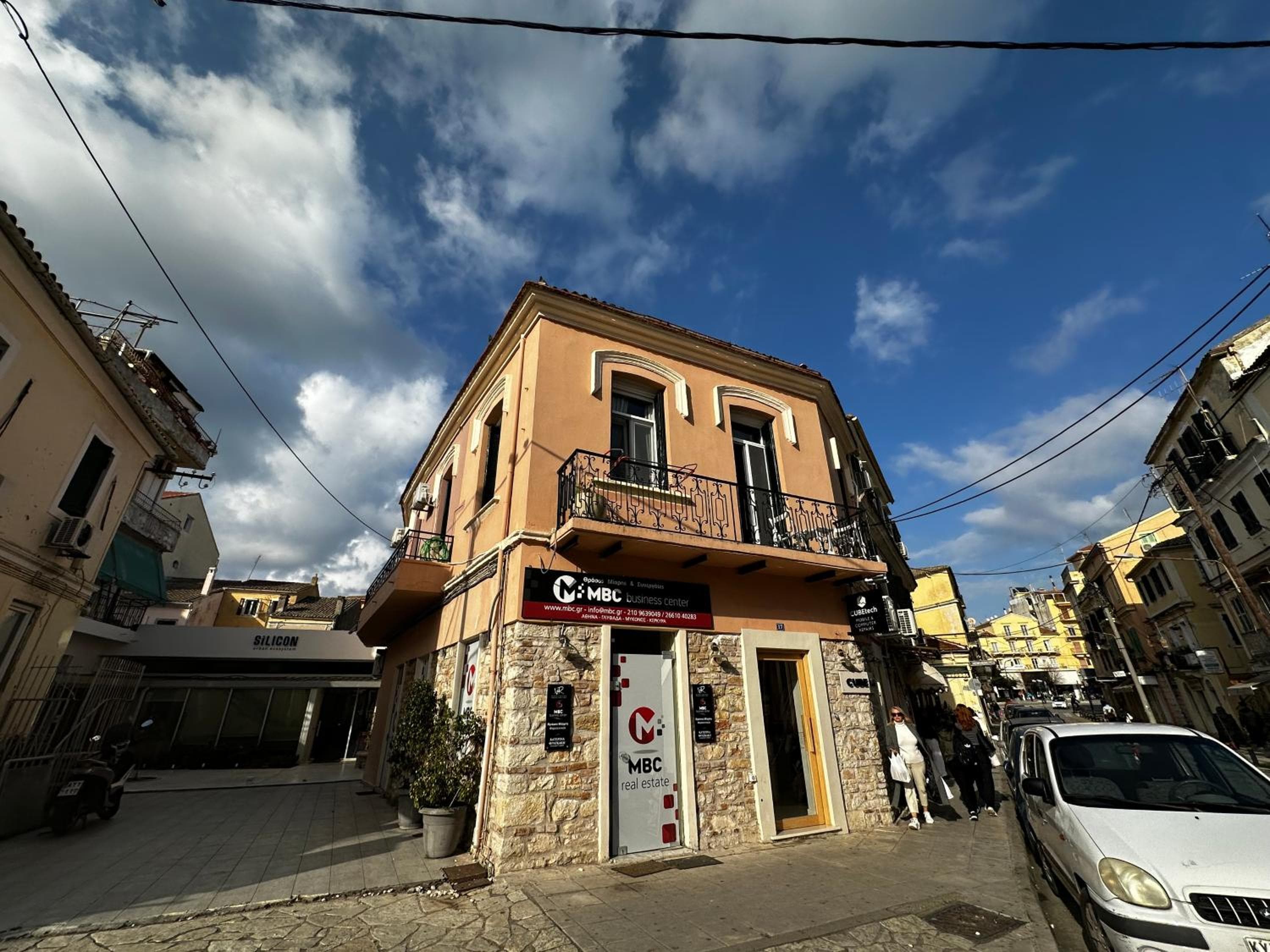 TRAVELLERS CORFU TOWN Luxury Suites, Studios & Apartments