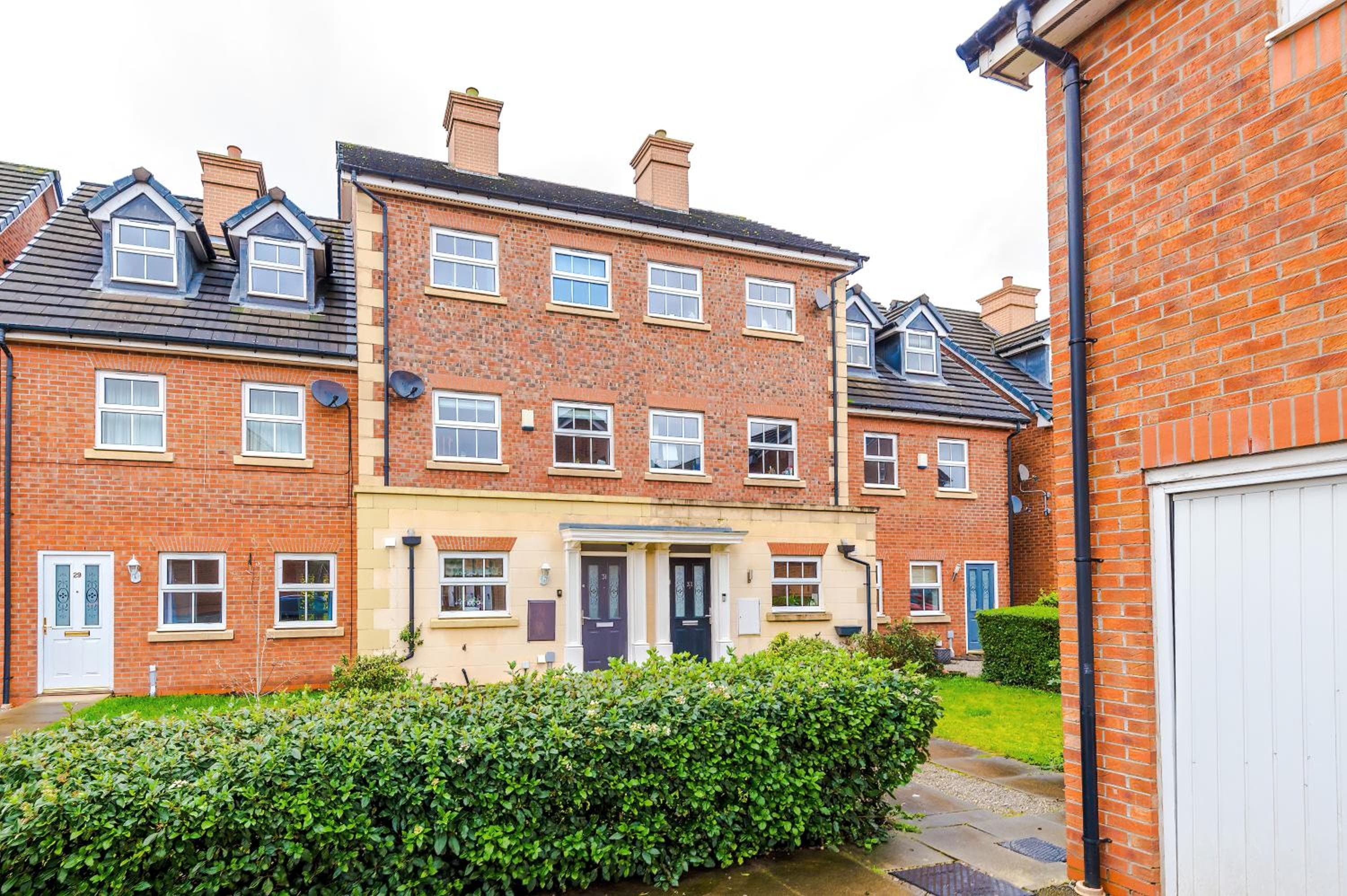 NEW! Incredible Home In Northwich By 53 Degrees Property, Perfect For Groups, FREE Parking!