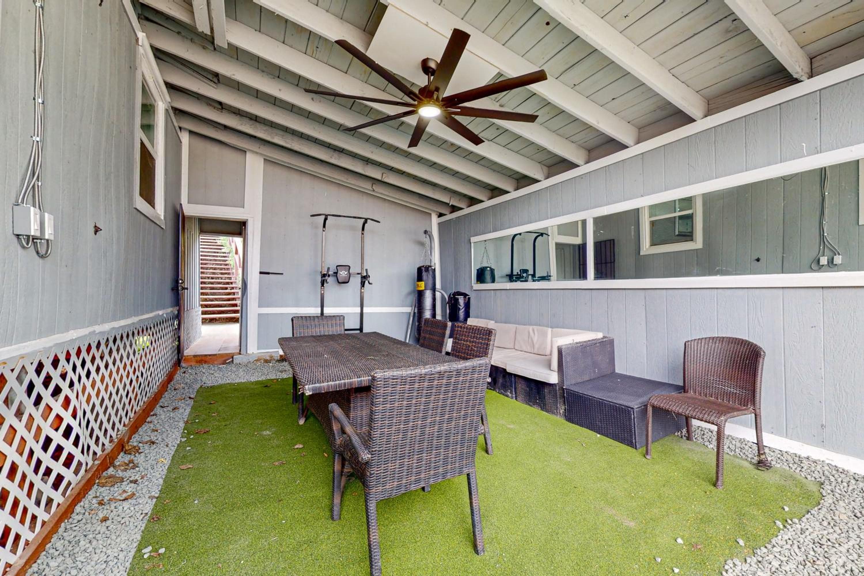Riverside Retreat in Bethel Island: Fish & Boat!