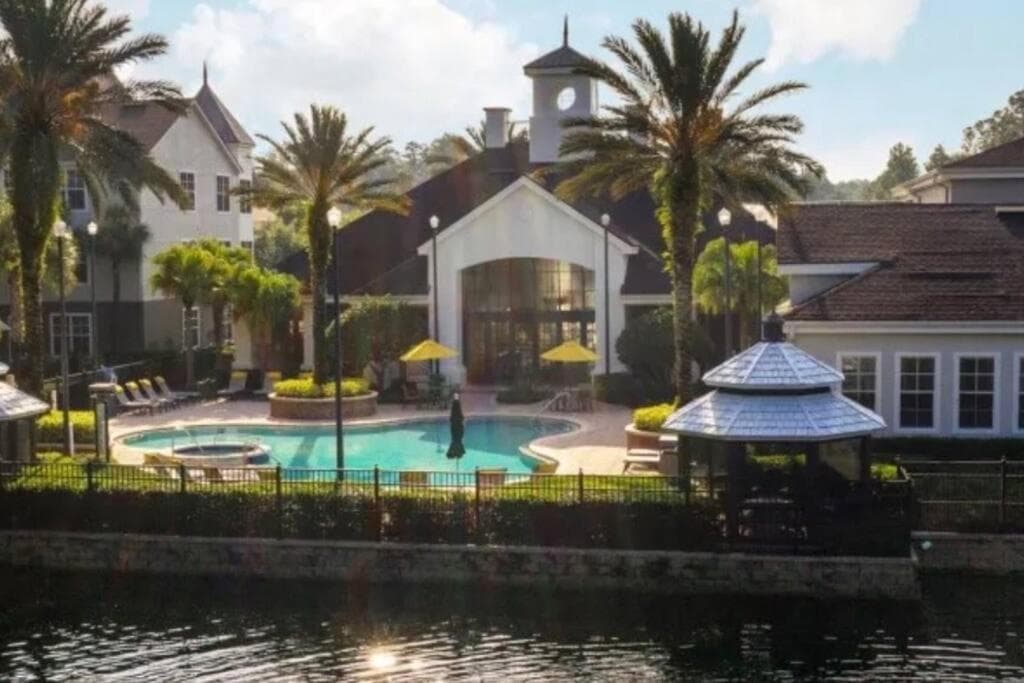 Luxury Condo w/Pool&Hotub