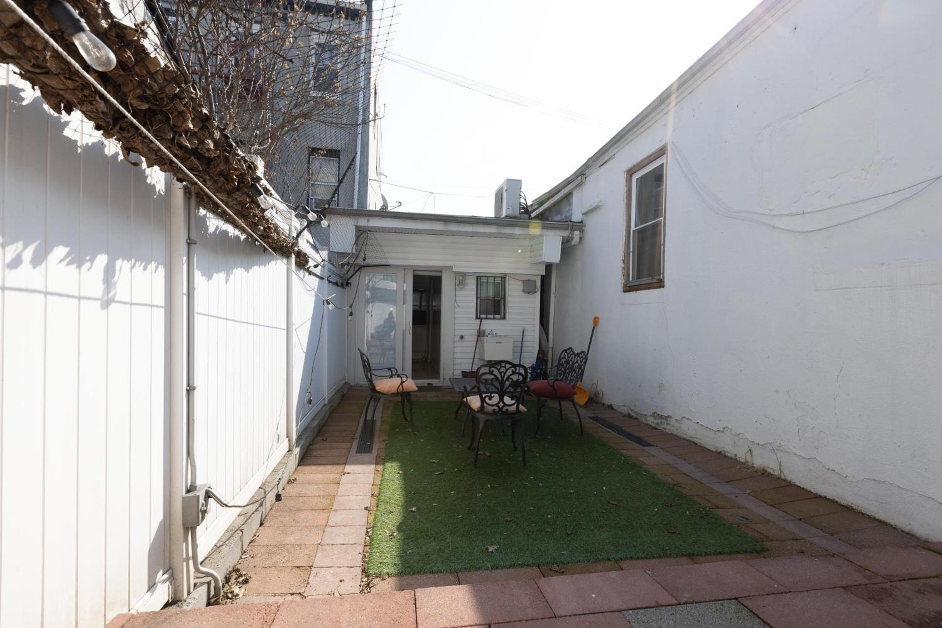 Charming 2-Bed Apt Mins from NYC - Sleeps 7