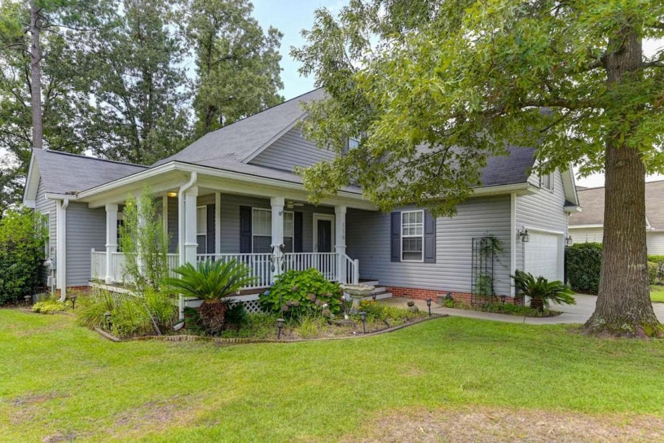 Spacious 4BR with Loft Bedroom