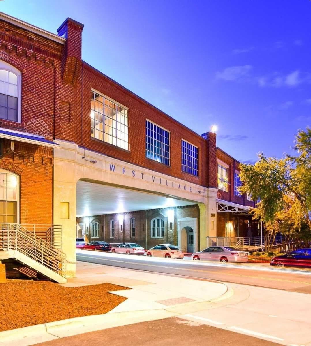 100 Year Old Historic Brick 2BR Loft Large Patio1