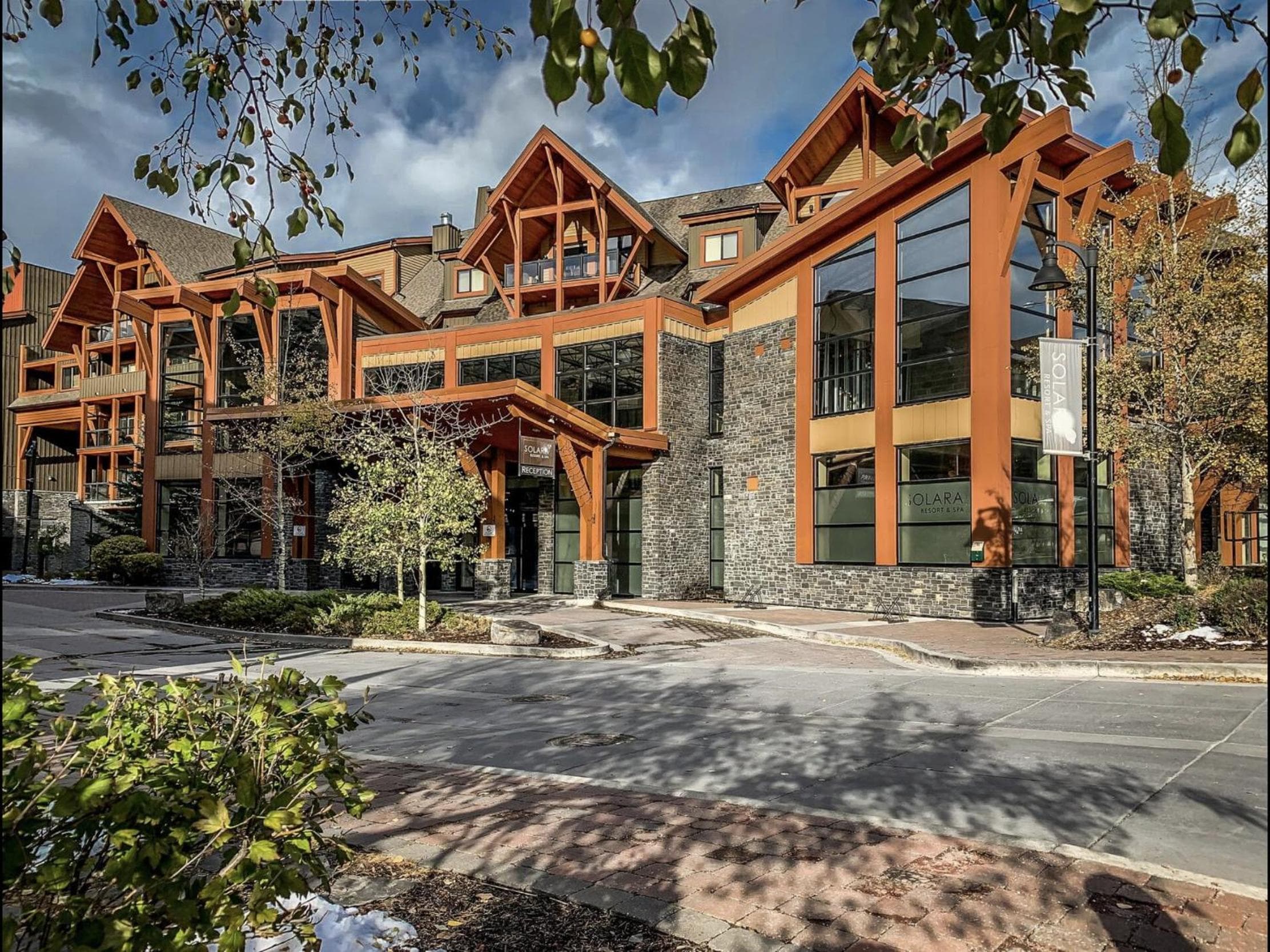 Luxury Resort 2Bedroom 2Bath Sleeps 6 945 square feet