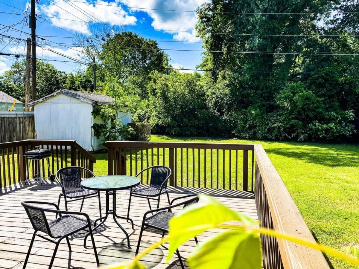 Bright Bonita Bungalow-Yard-Deck-Medical District