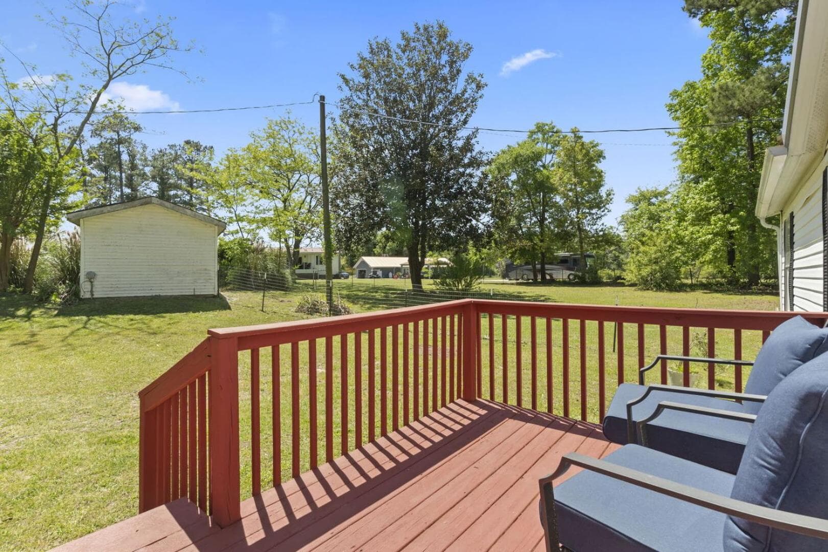 Spacious 2BR Retreat-10 minutes to the Beach! Pet Friendly!