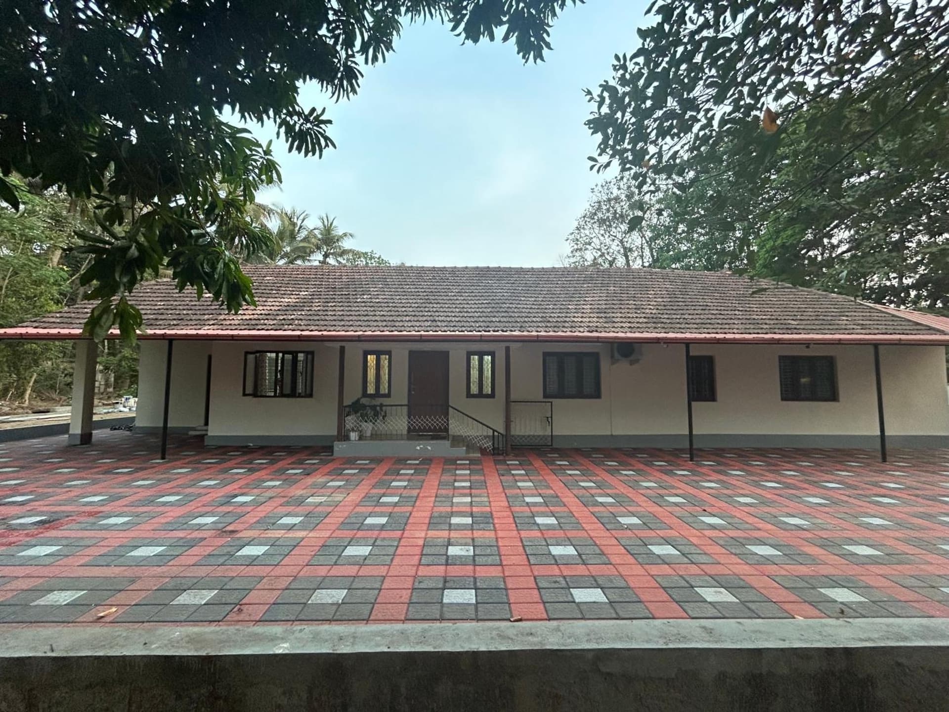 Glanwoods Inn - 2BHK Independent Private house in Mangalore - Pets allowed