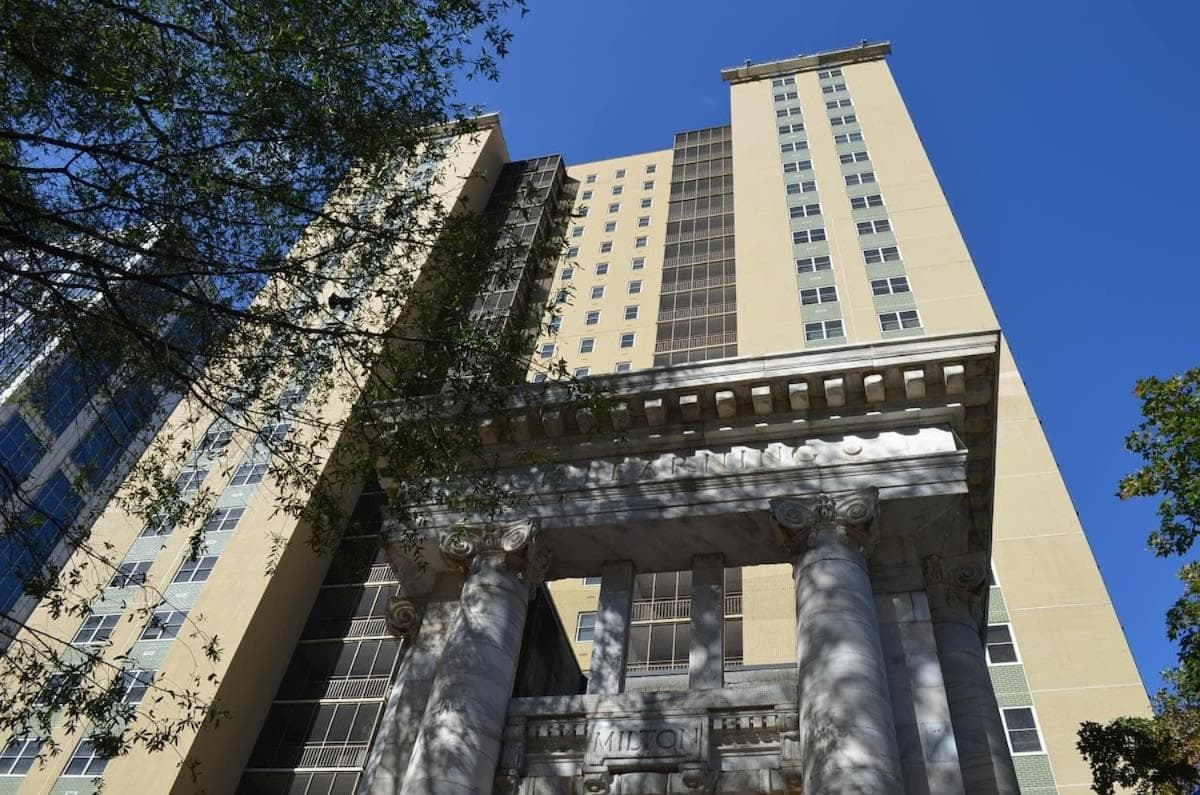 Heart Downtown! Great Location! PT7D