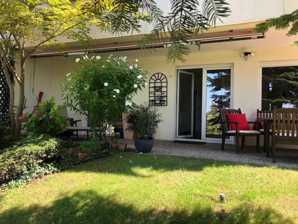 Ferienwohnung mit Terrasse im Grünen mit Sauna nahe Altstadt