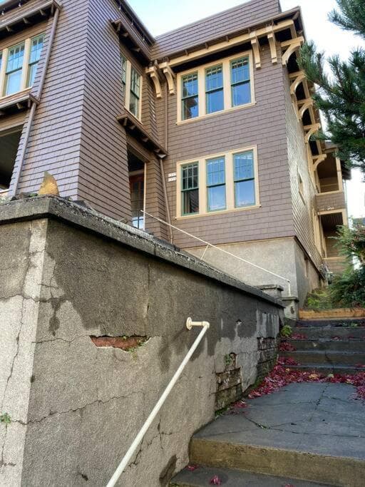 Historic Downtown Flat, # 4