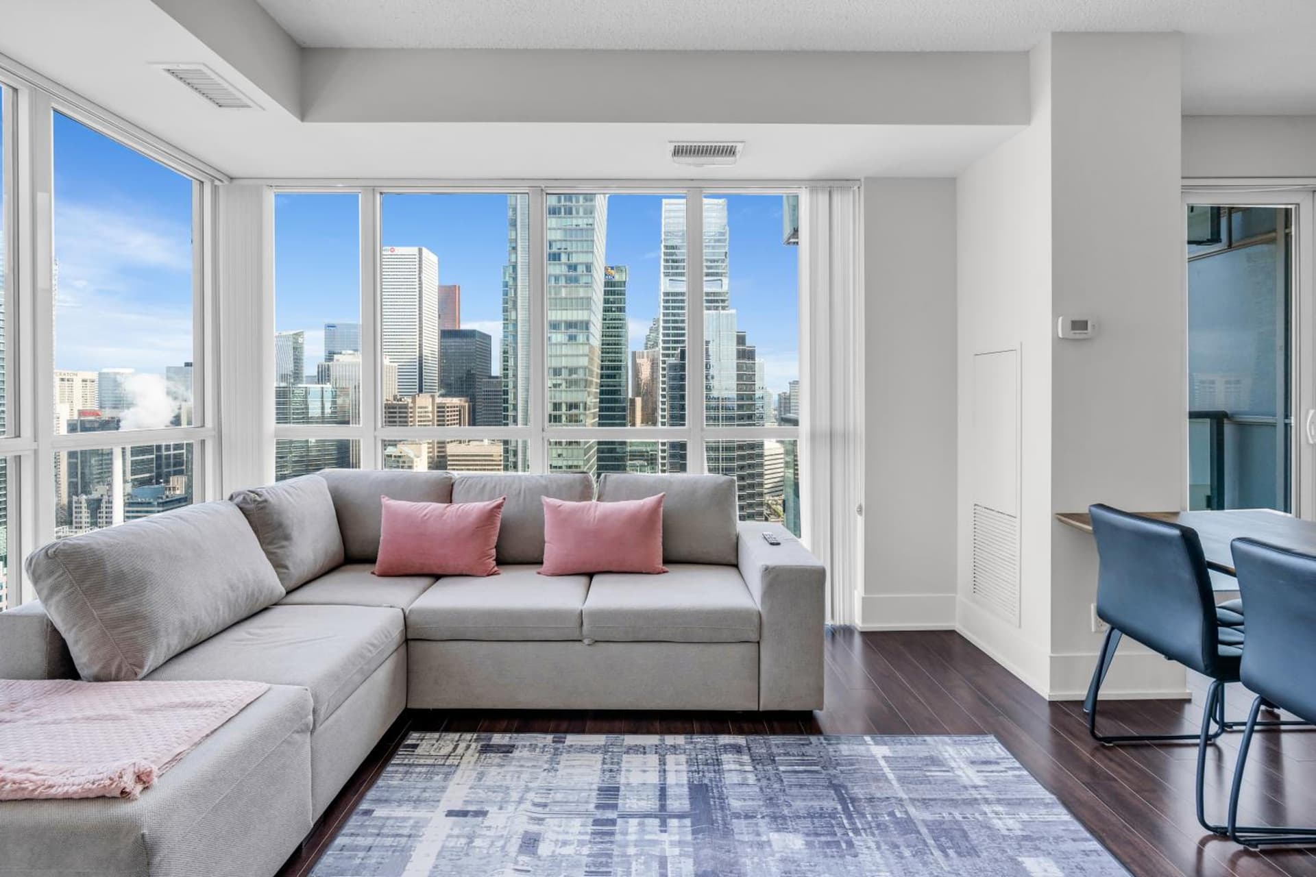Modern Downtown Suites