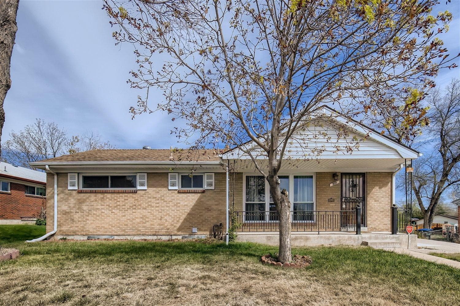 Newly Furnished & Updated • 15 min to Denver