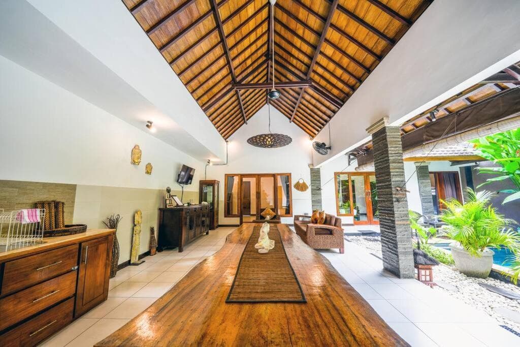 Villa JES - 4 Bedroom Villa - Legian