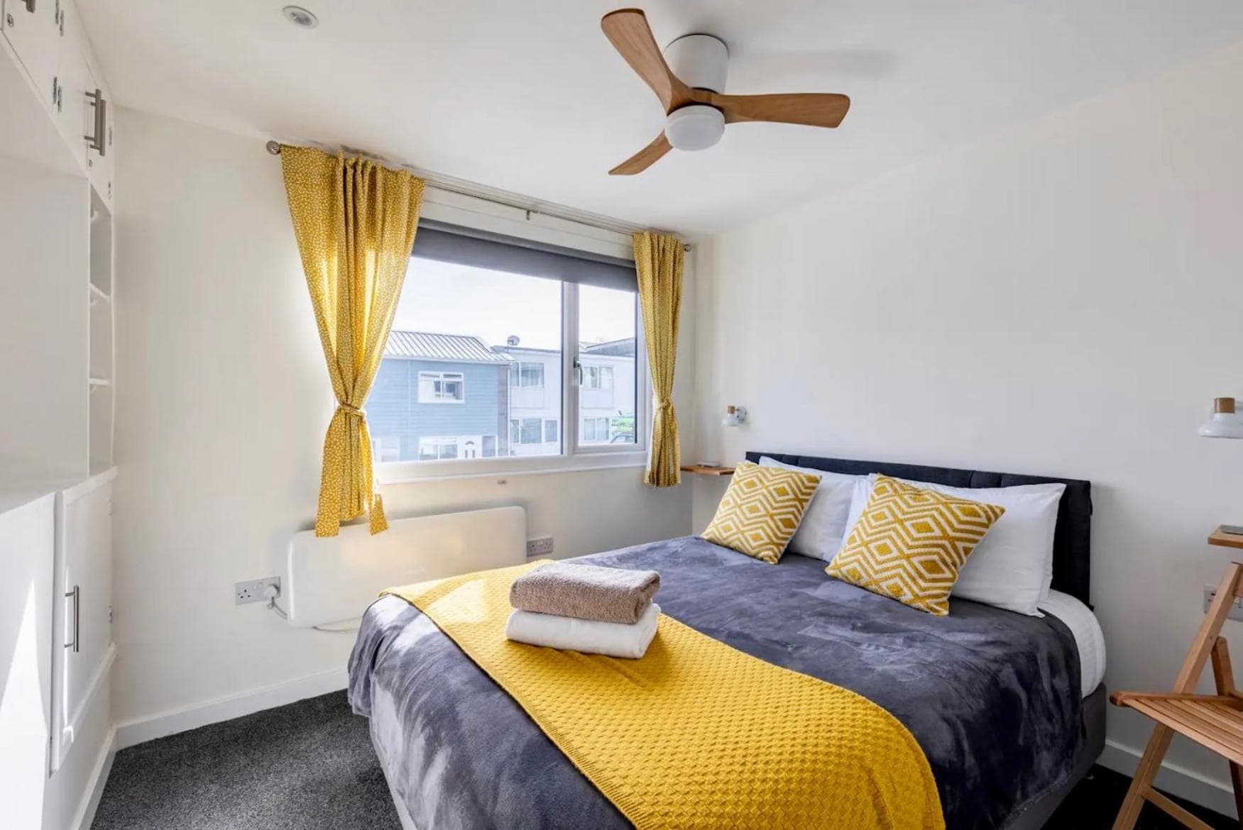 Peaceful stay 5 mins to beach and coast path walks